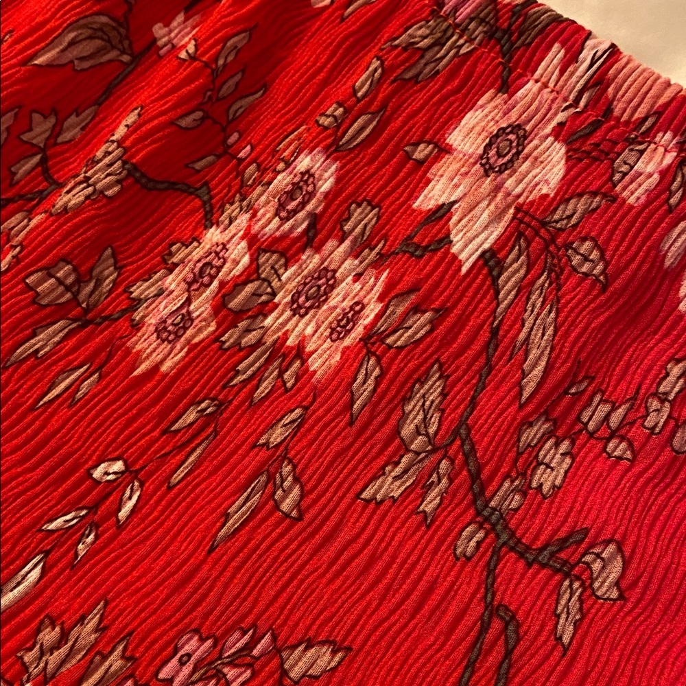 Max Studio Red Floral Skirt - Picture 9 of 10